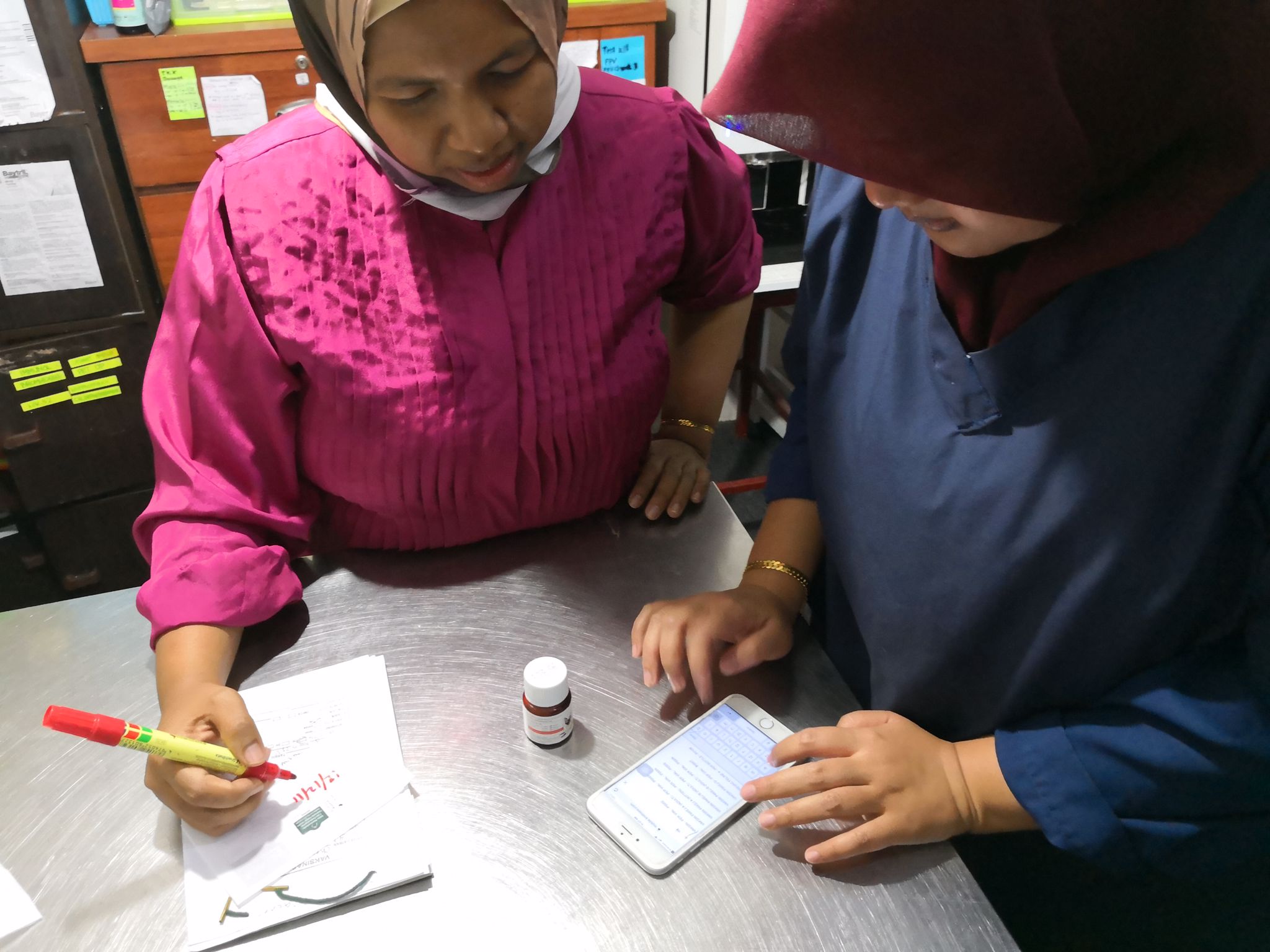 Dr. Azliza from Chinta Qaseh (Seremban) Vet Clinic is embracing technology with her team, it