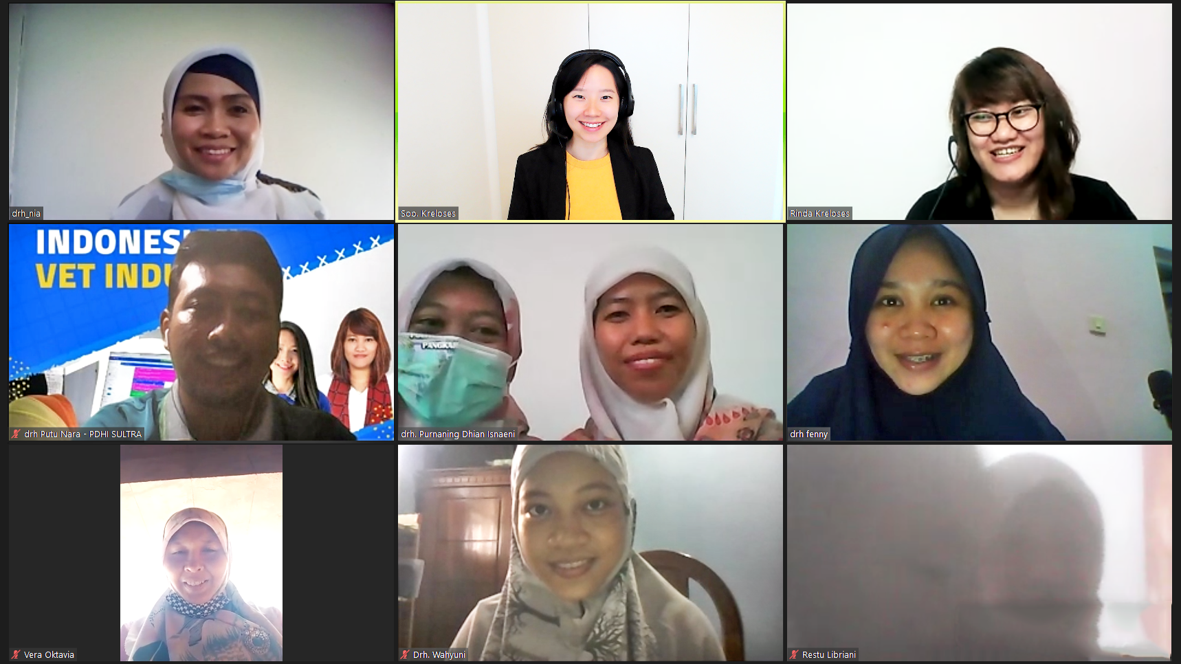 Photo session with some of the participants after the seminar.