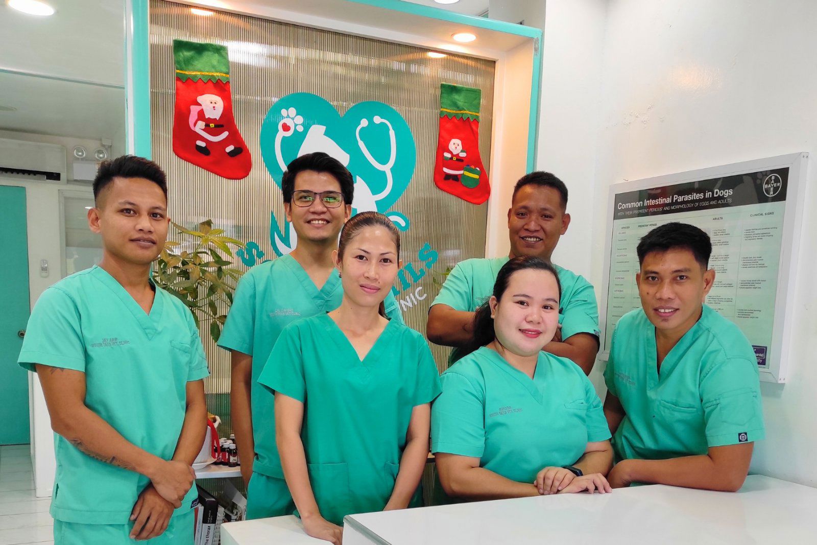 A Beautiful team of South Tails Veterinary Clinic