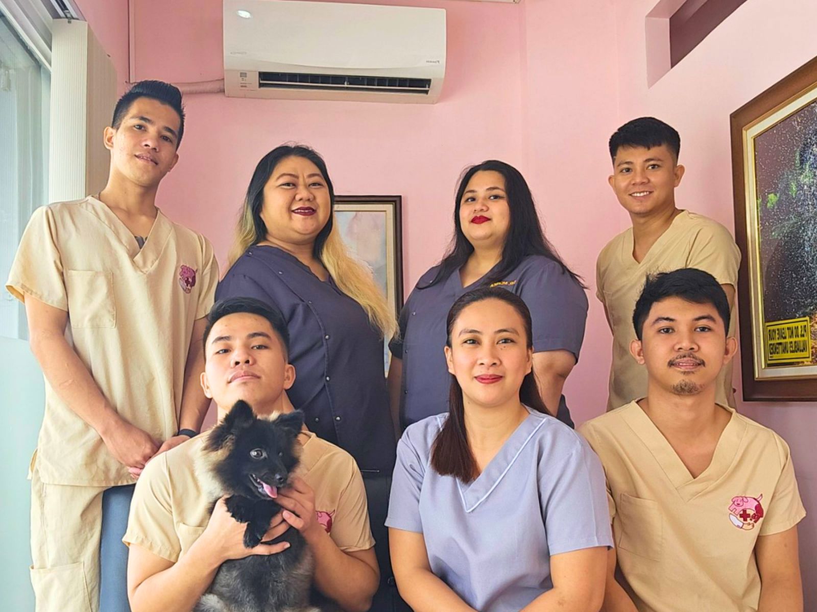 Team Photo of Family Pet Care Veterinary Clinic